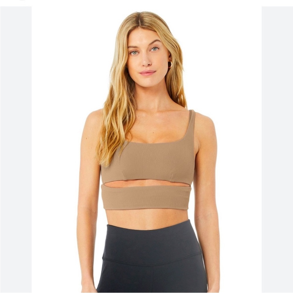ALO Yoga Slit Bra in Gravel